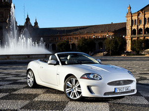 Jaguar XKR